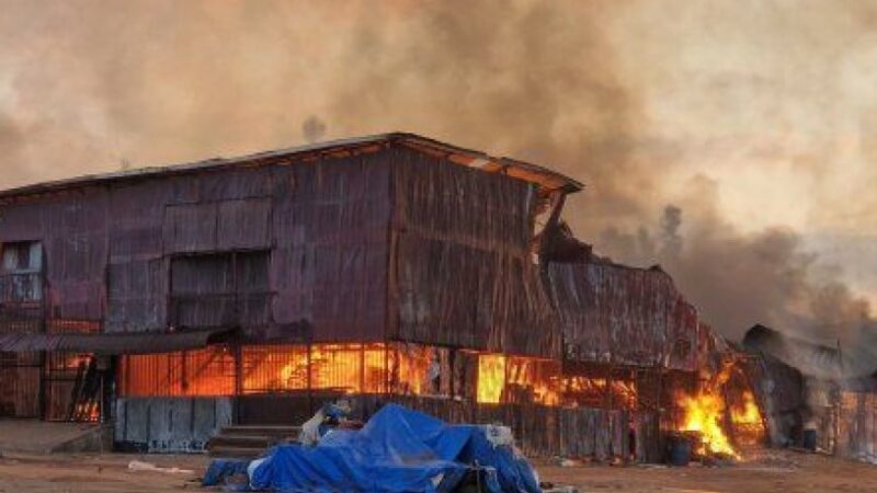 Kigali: Agakiriro ko ku Gisozi kafashwe n’inkongi y’umuriro [AMAFOTO]
