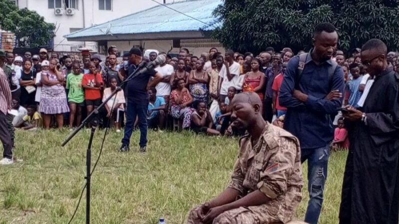 Umusirikare wishe bagenzi be batatu yakatiwe igihano cy’urupfu