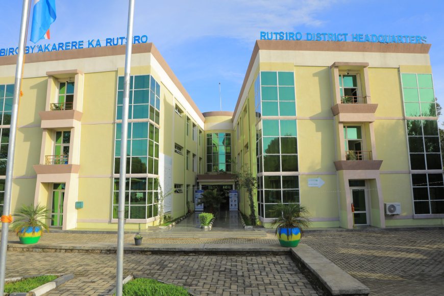 Rutsiro: Umugabo watemaga ibiti by’amakara mu ishyamba kimwe cyamugwiriye arapfa
