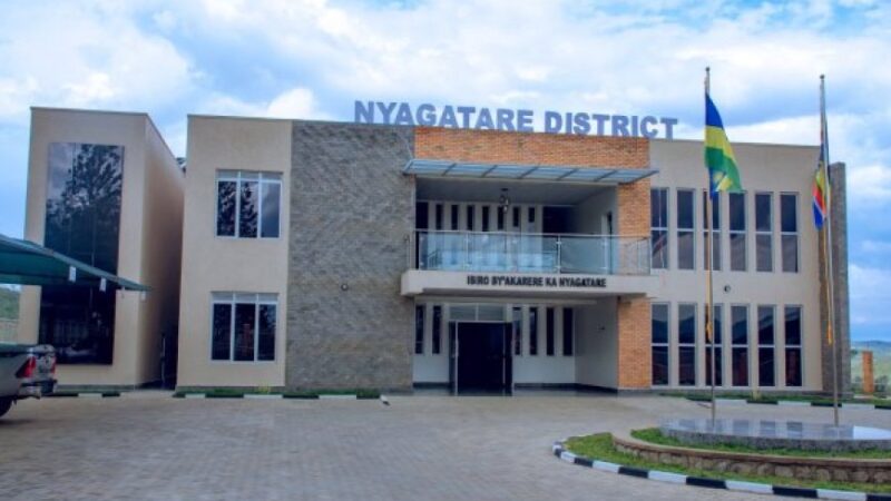 Nyagatare: Abanyeshuri bateze abarimu barabakubita