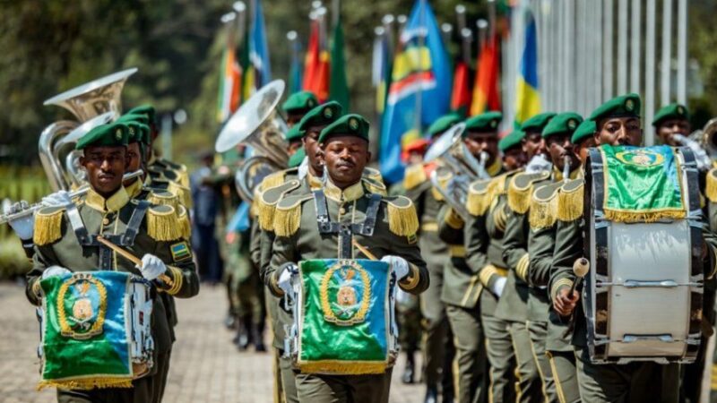 Abofisiye bakuru 108 bo mu bihugu 20 barangirije amasomo mu Rwanda – AMAFOTO