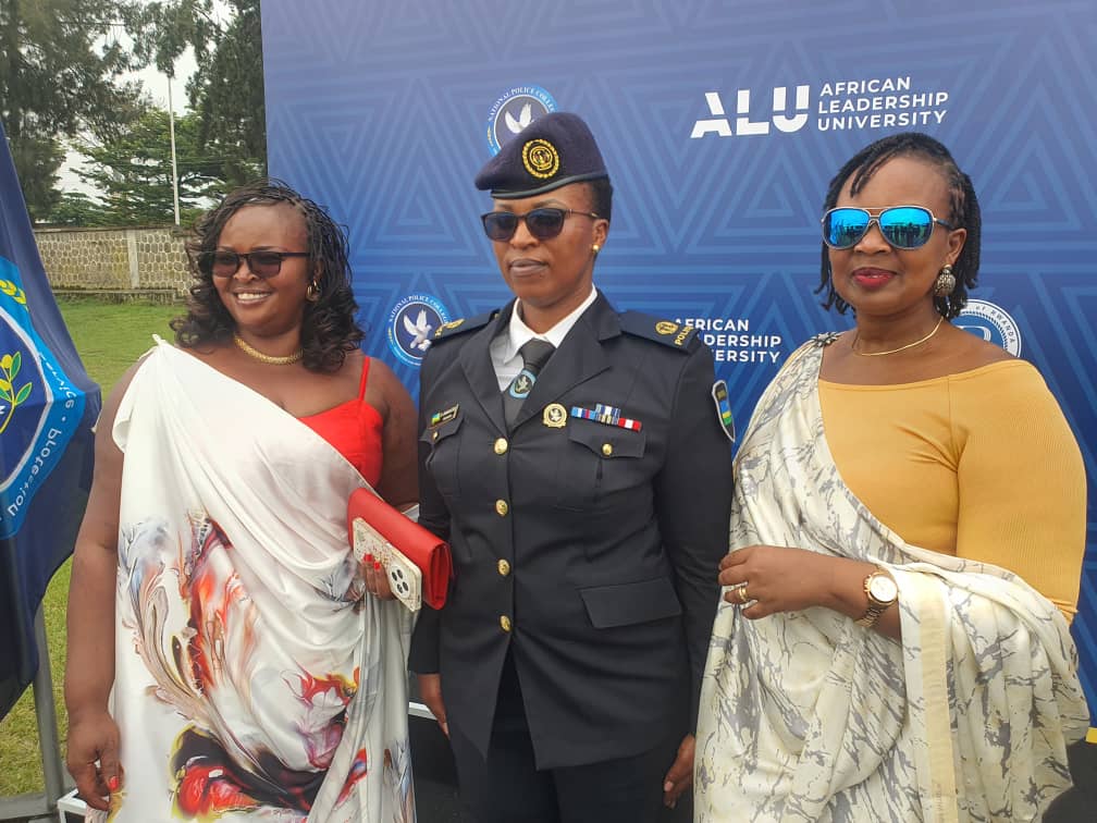 Bucura bwacu aduhesheje ishema – abavandimwe ba SP Uwamahoro wabaye umunyeshuri wa mbere