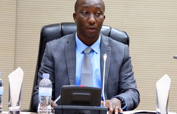 Ese Kuzamuka kw’igiciro cya lisansi nta ngaruka zikomeye bizateza?
